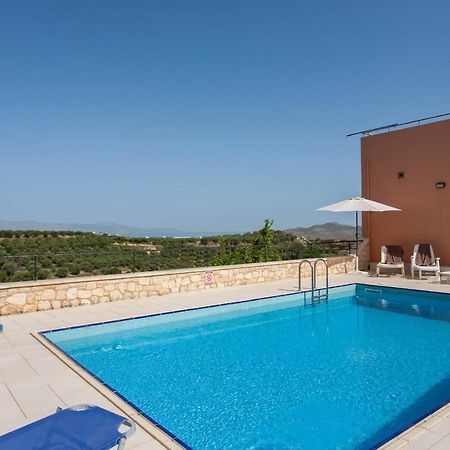 Hillside Seaview Apartment Сталос Екстер'єр фото